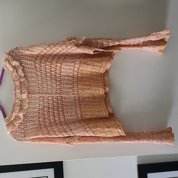 Free People peach cropped sweater - Picture 6 of 6